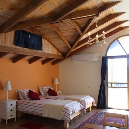 Off The Square Hotell Safed Eksteriør bilde