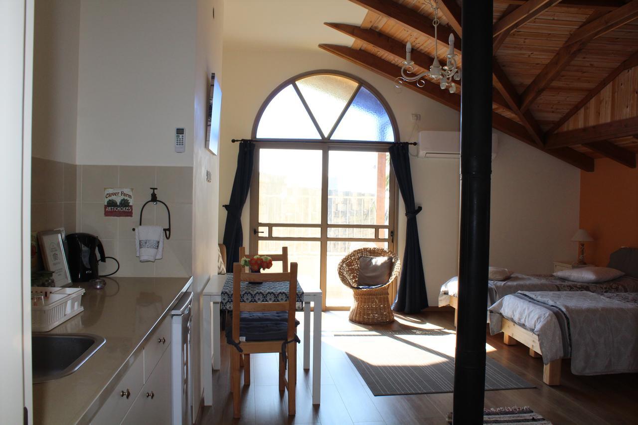 Off The Square Hotell Safed Eksteriør bilde