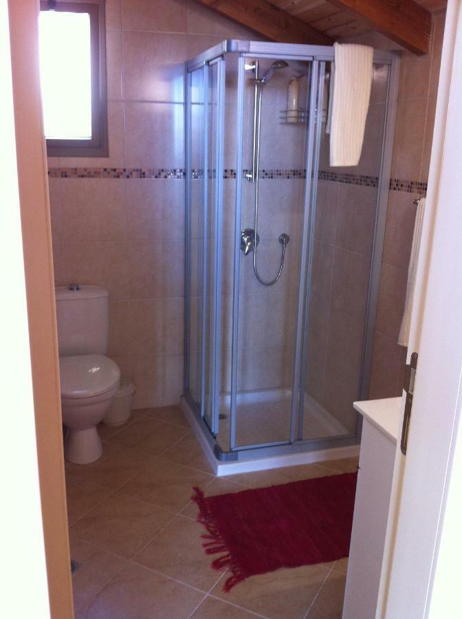 Off The Square Hotell Safed Eksteriør bilde